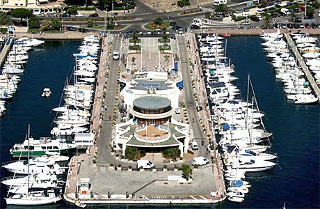 Avitaillement au Port Privé de Sainte Maxime